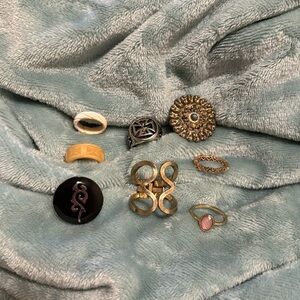 Bundle of Rings. Costume Jewelry.